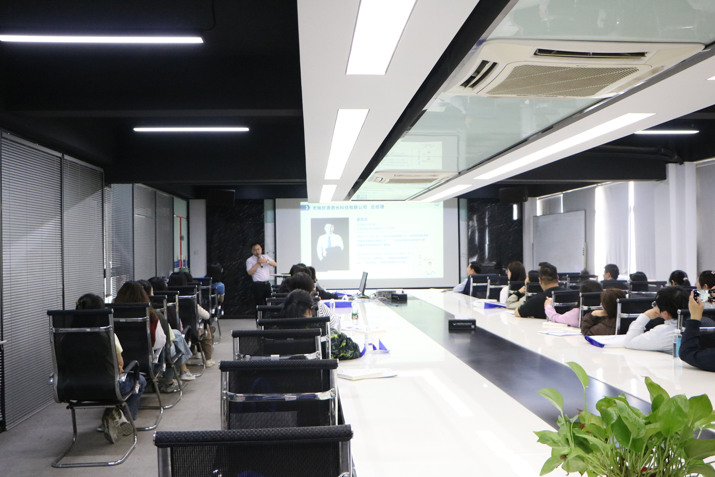 1745913252283793.jpg 1745913252283793.jpg